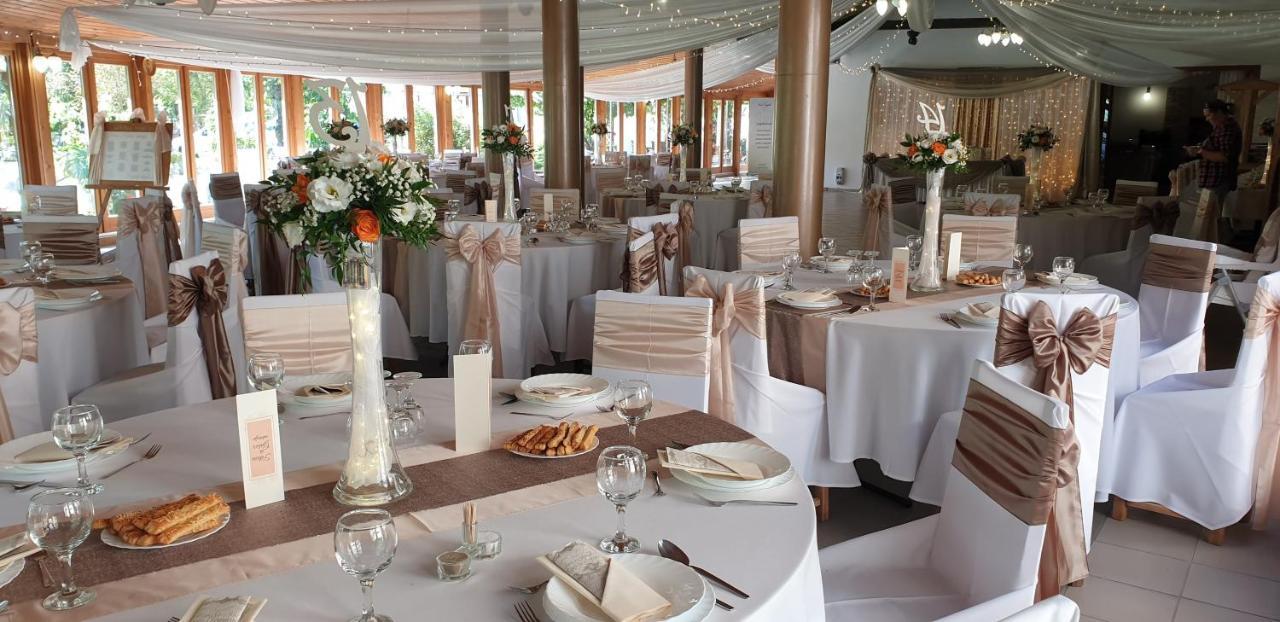Forro Fogado & Bauer Bistro Hotel Roszke Luaran gambar